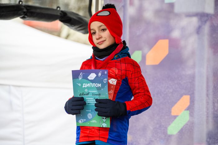 Новогодний забег в карнавальных костюмах Space Carnival 2024 в Королеве