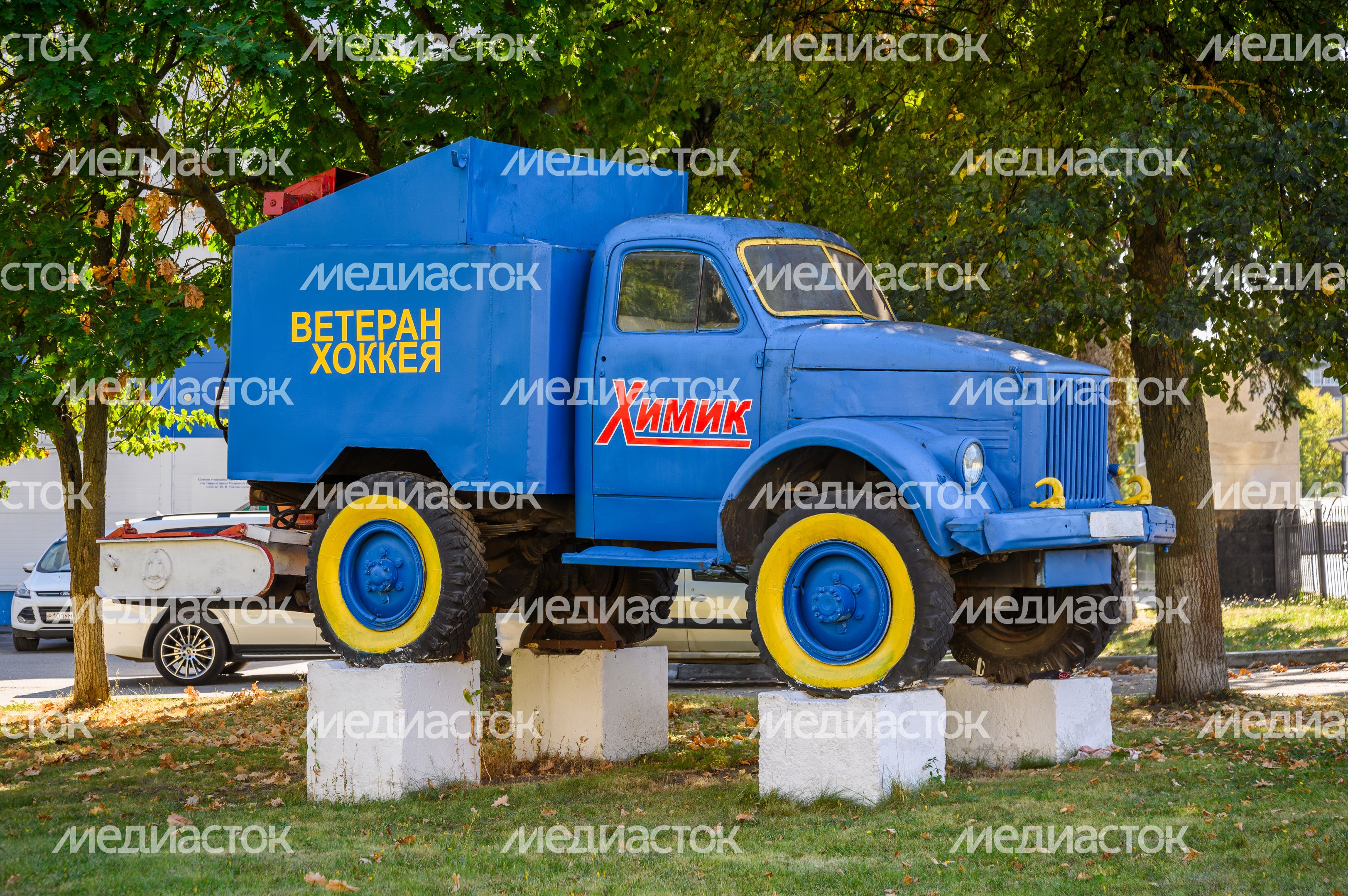 Памятник грузовику ГАЗ-51 "Ветеран хоккея" в г.о. Воскресенск Памятник грузовику ГАЗ-51 "Ветеран хоккея" в г.о. Воскресенск