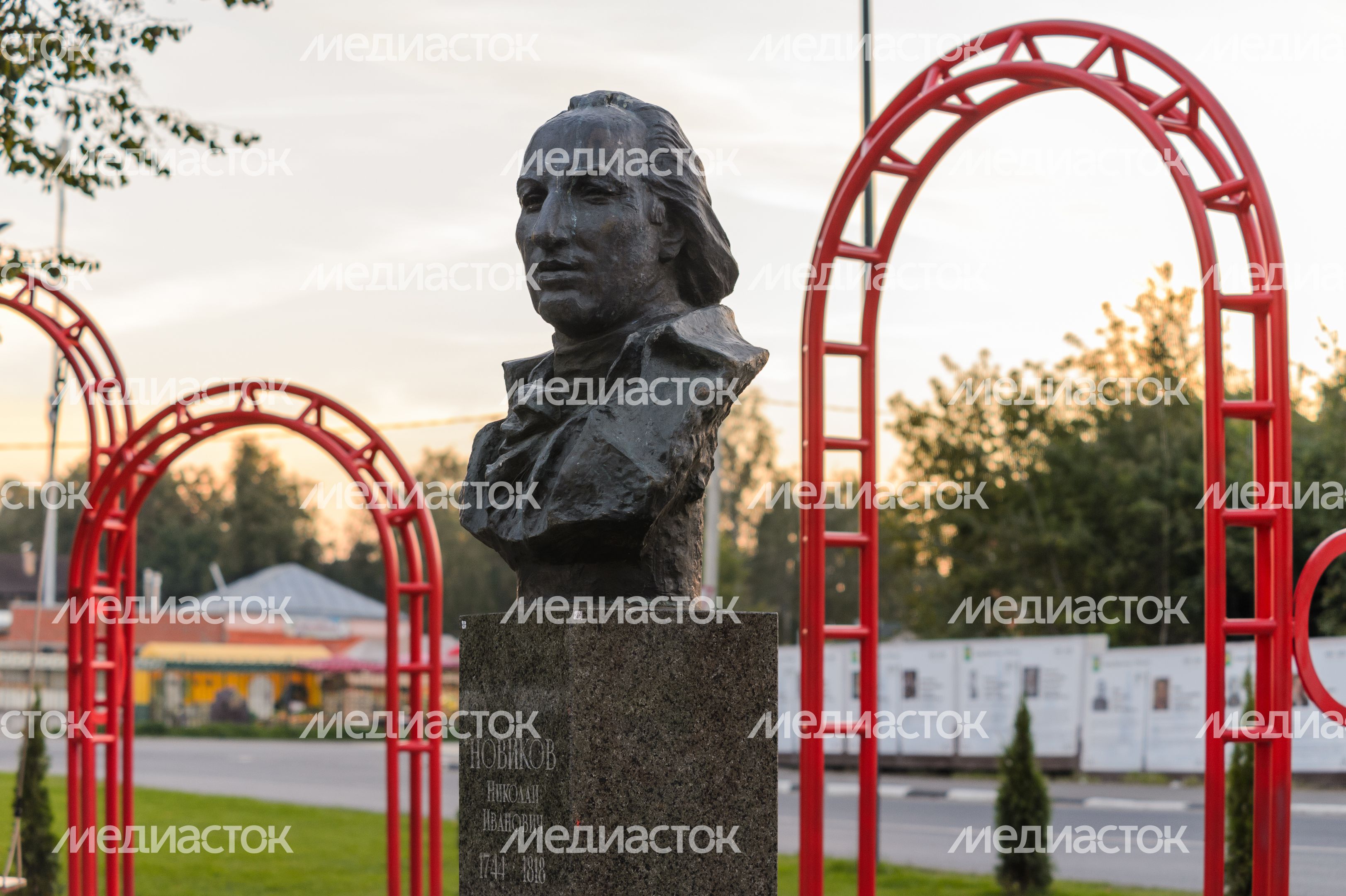 Бронницы. Бюсты декабристов Бронницы. Бюсты декабристов