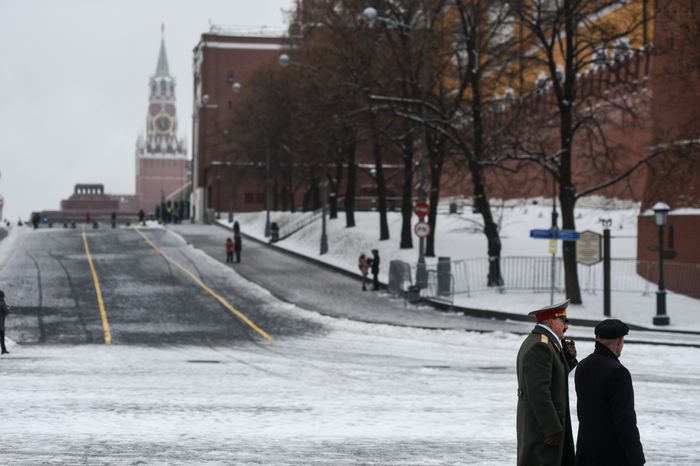Последстивя сильного снегопада в Москве