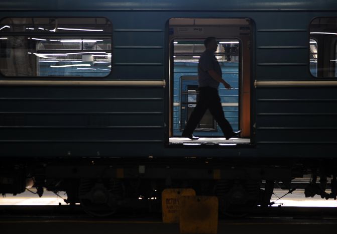 Дезинфекция вагонов Московского метрополитена