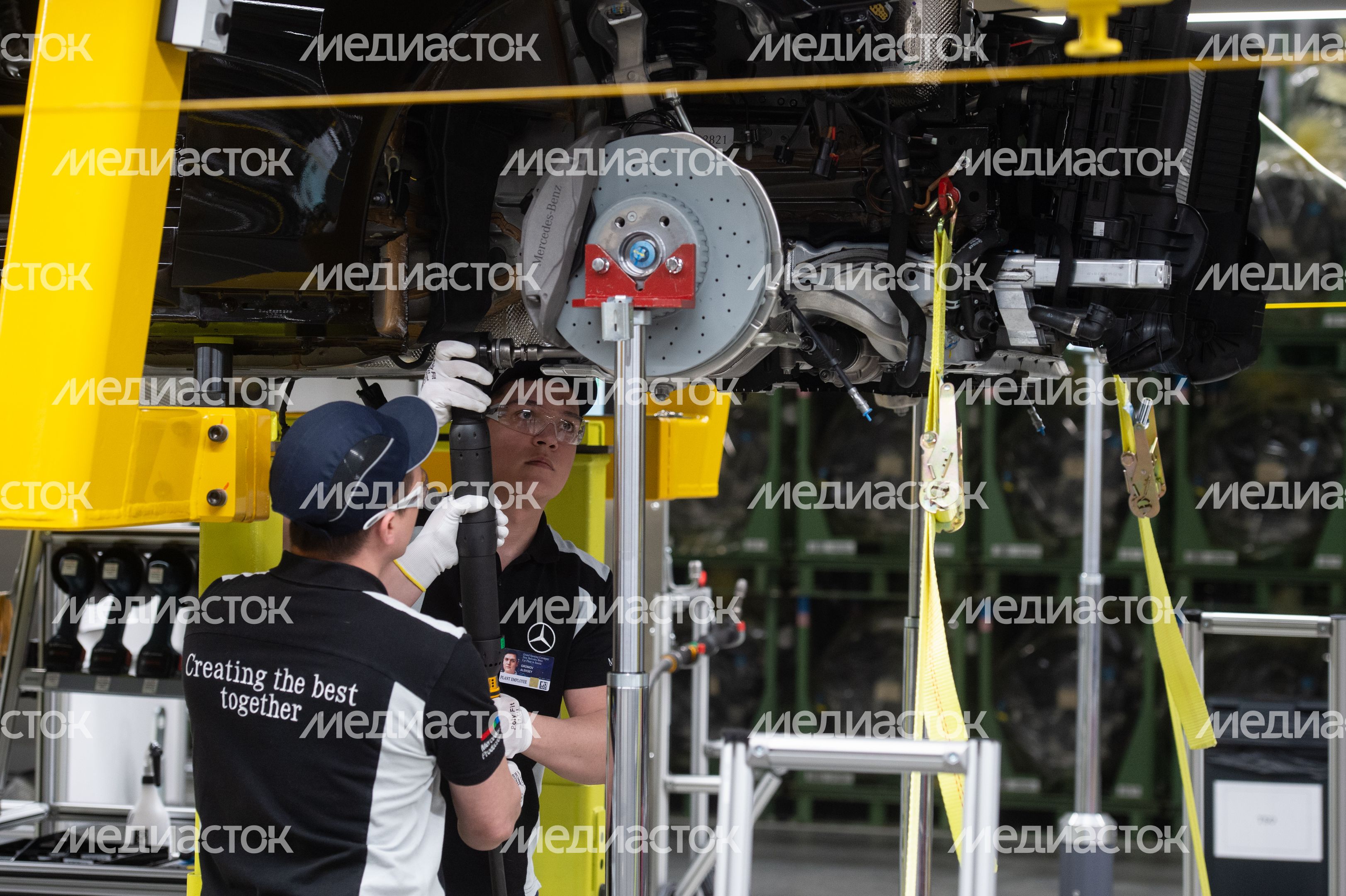 Открытие автомобильного завода Mercedes‑Benz в Подмосковье