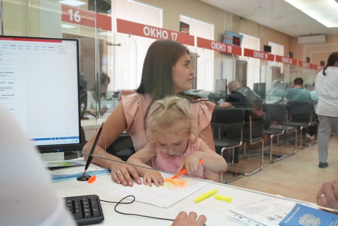 Более 5 тысяч жителей Донбасса и Украины получили помощь в Консультационном центре в Одинцове