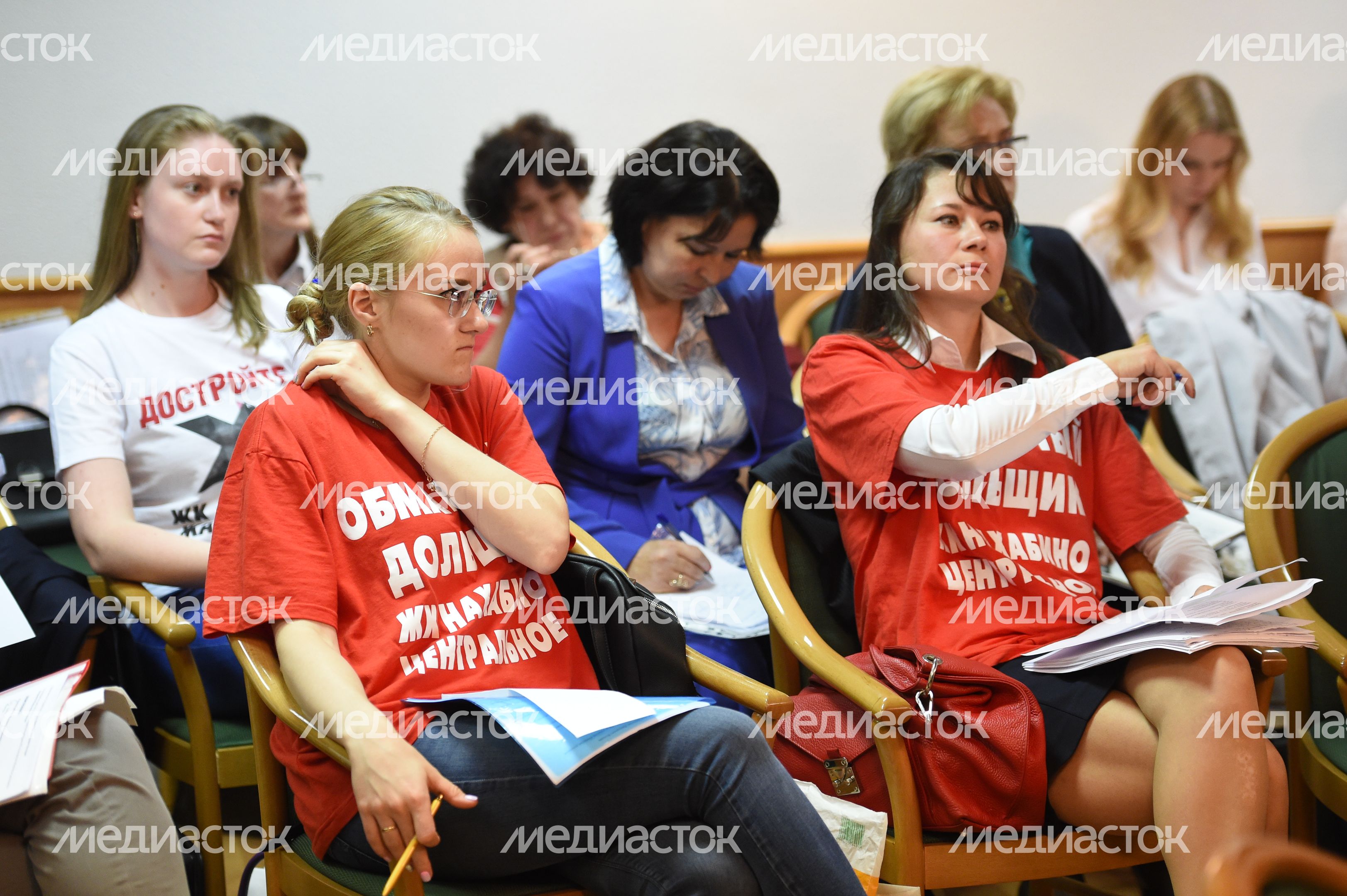 Властей Подмосковья попросили согласовать с дольщиками дорожную карту по решению проблем Властей Подмосковья попросили согласовать с дольщиками дорожную карту по решению проблем