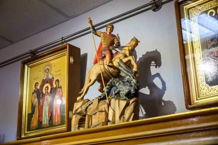 Церковные изделия для всех храмов Русской православной церкви делают на предприятии «Софрино» в Пушкинском округе