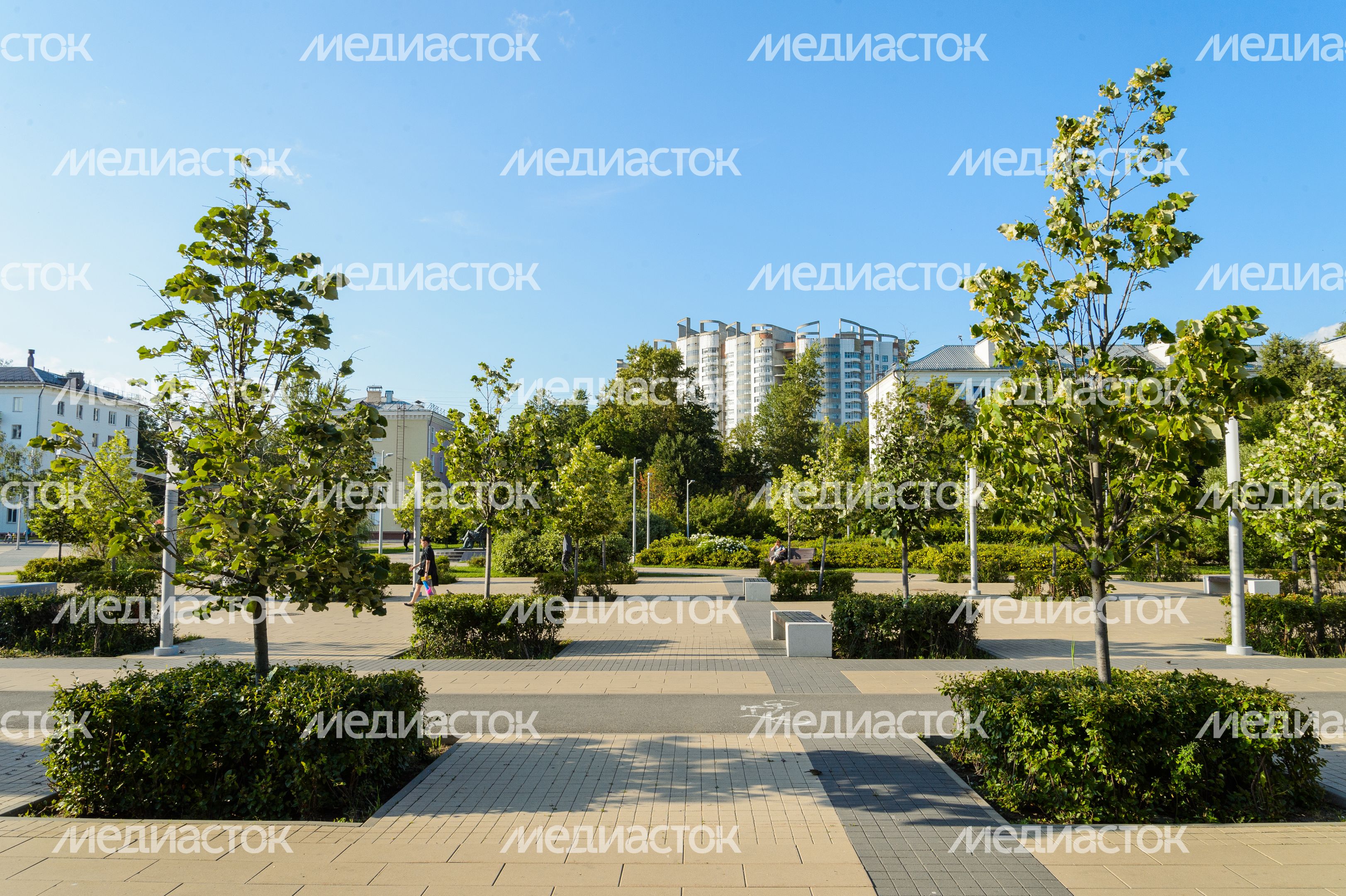 Королев. Сквер Покорителей космоса Королев. Сквер Покорителей космоса