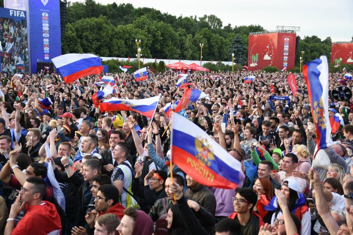 Открытие Чемпионата мира по футболу в Москве на Воробьёвых горах