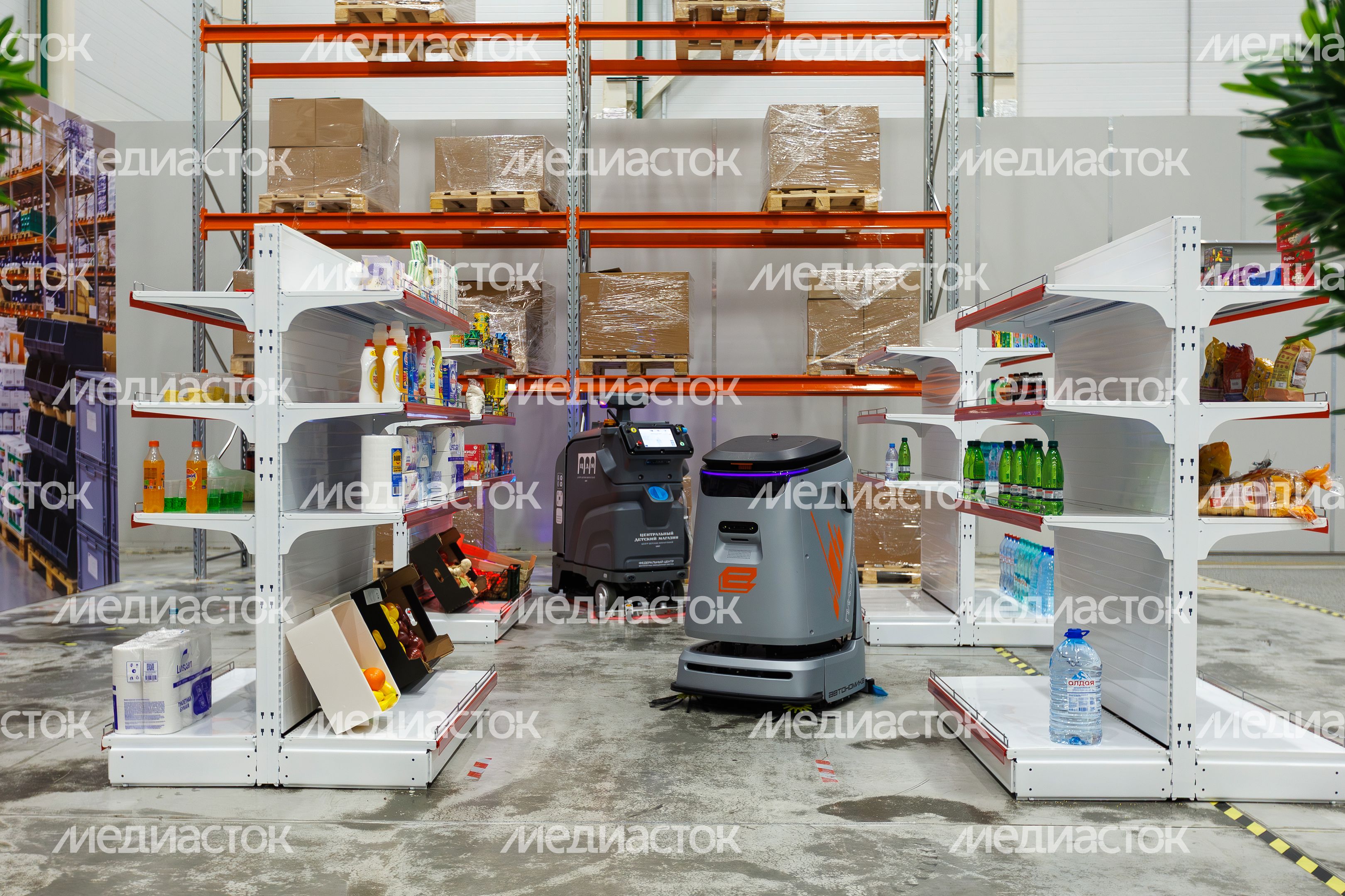 Промышленный робот-мойщик на технофестивале Startup Village 2026 в технопарке «Сколково»