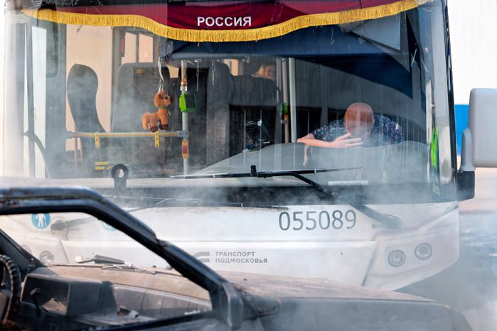 Учения Мособлпожспаса совместно с медициной катастроф по ликвидации последствий массового ДТП в Чехове