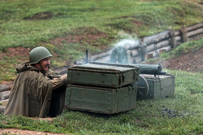 Военно-историческая реконструкция «Первый день войны» у Главного храма ВС РФ в День памяти и скорби