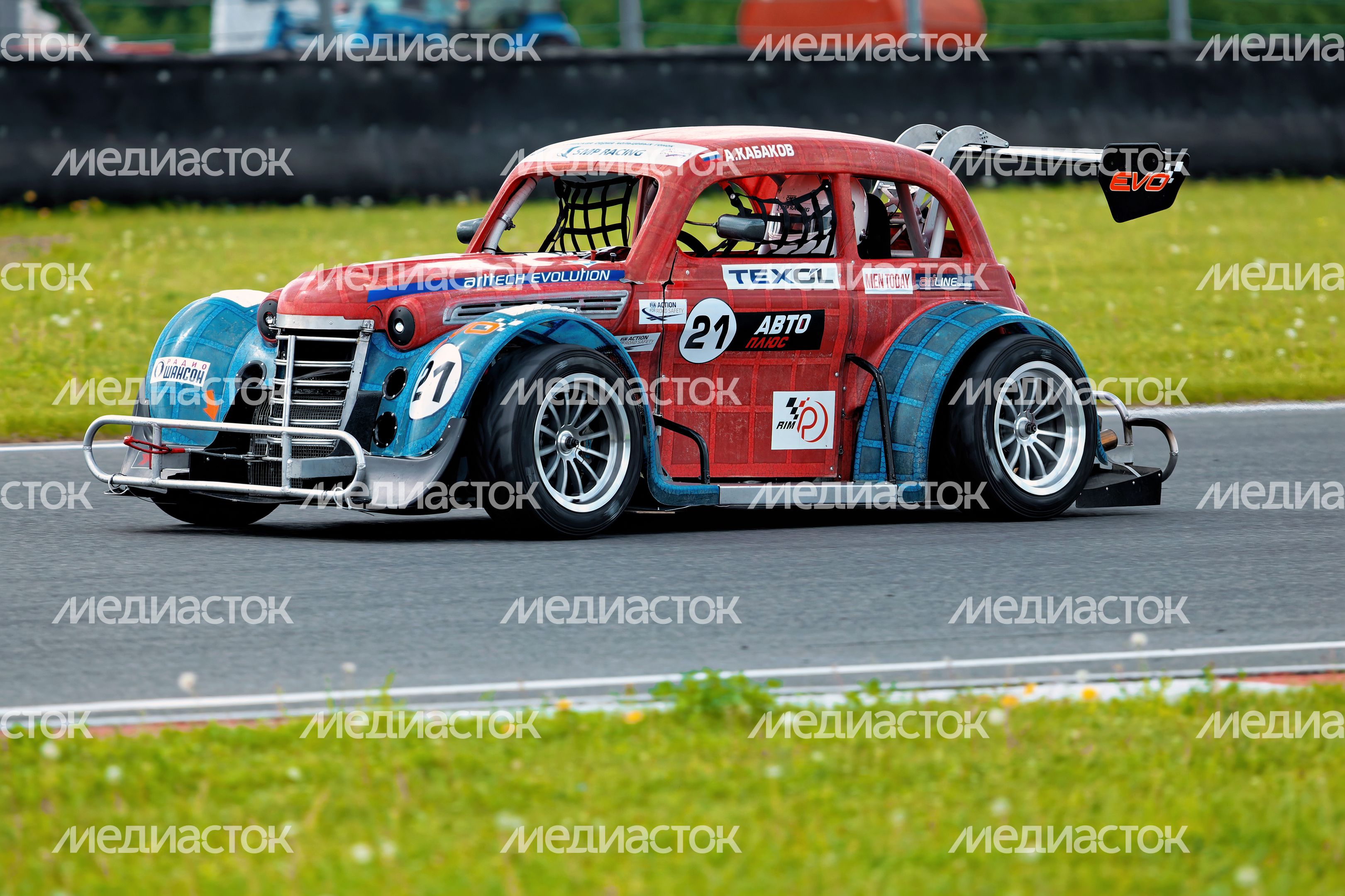 Российская серия кольцевых гонок сезона 2026 года на трассе Moscow Raceway в Волоколамском округе Российская серия кольцевых гонок сезона 2026 года на трассе Moscow Raceway в Волоколамском округе