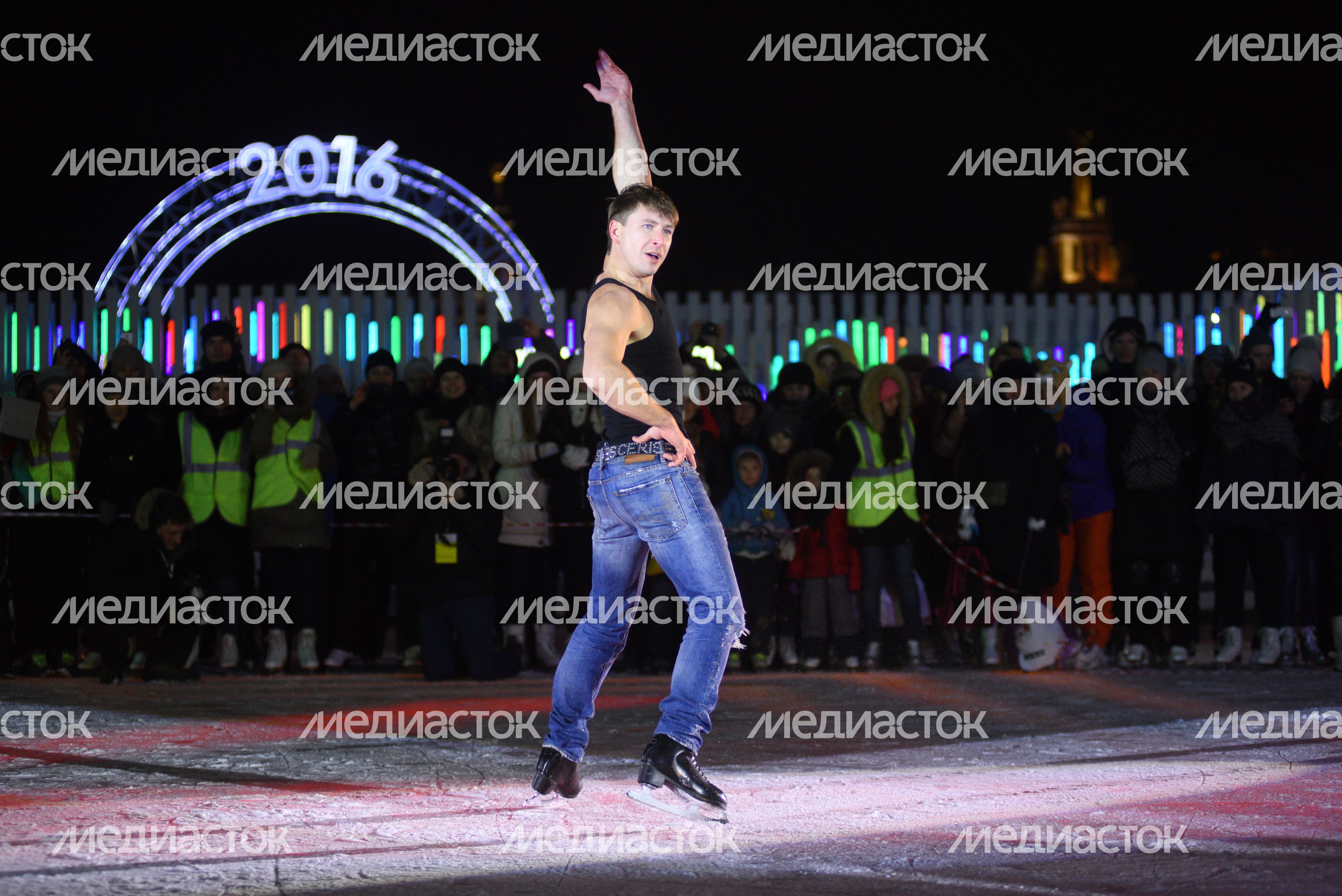 Открытие катка на ВДНХ в Москве