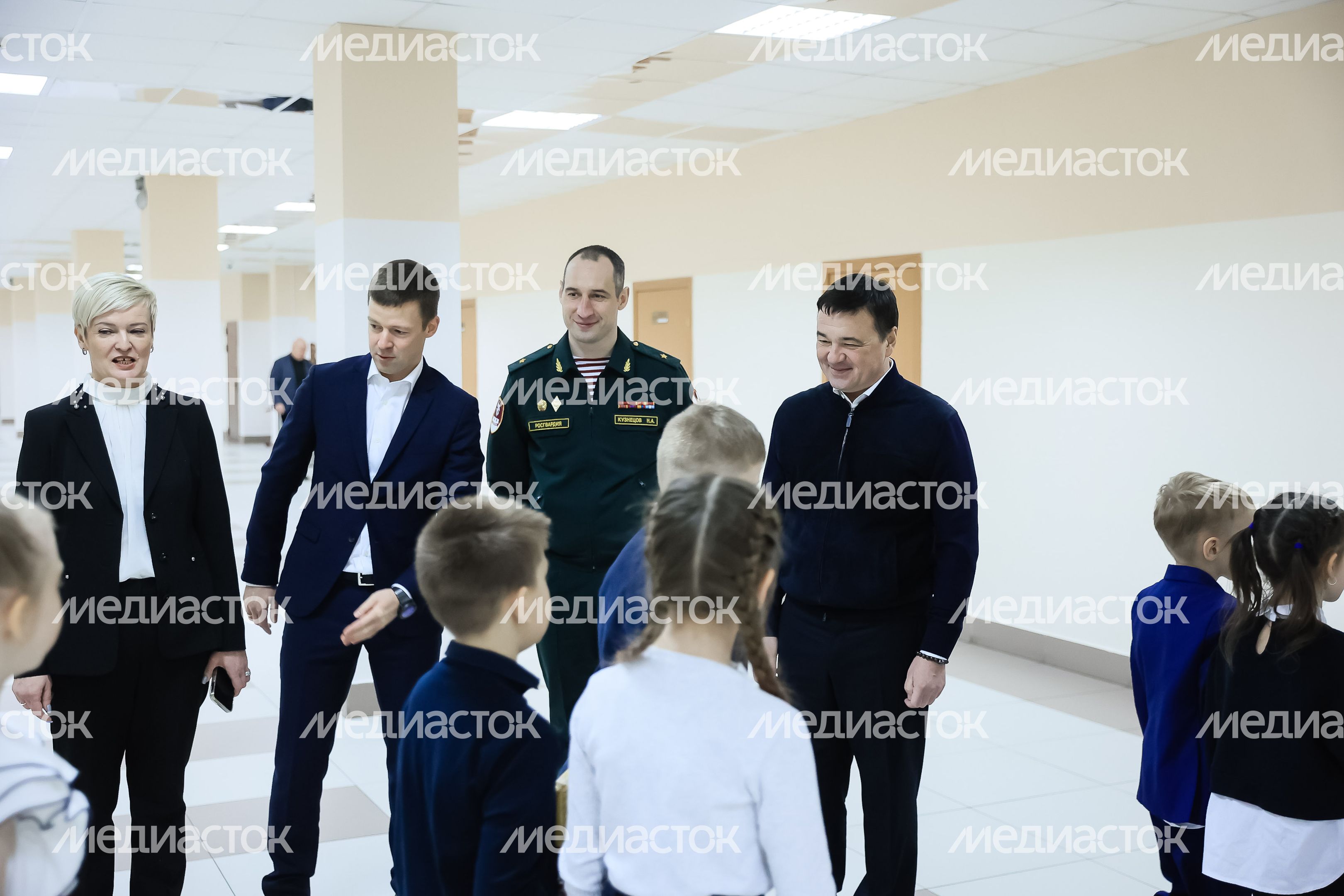 Встреча Губернатора Подмосковья со школьниками из Балашихи, чьи близкие находятся в зоне СВО