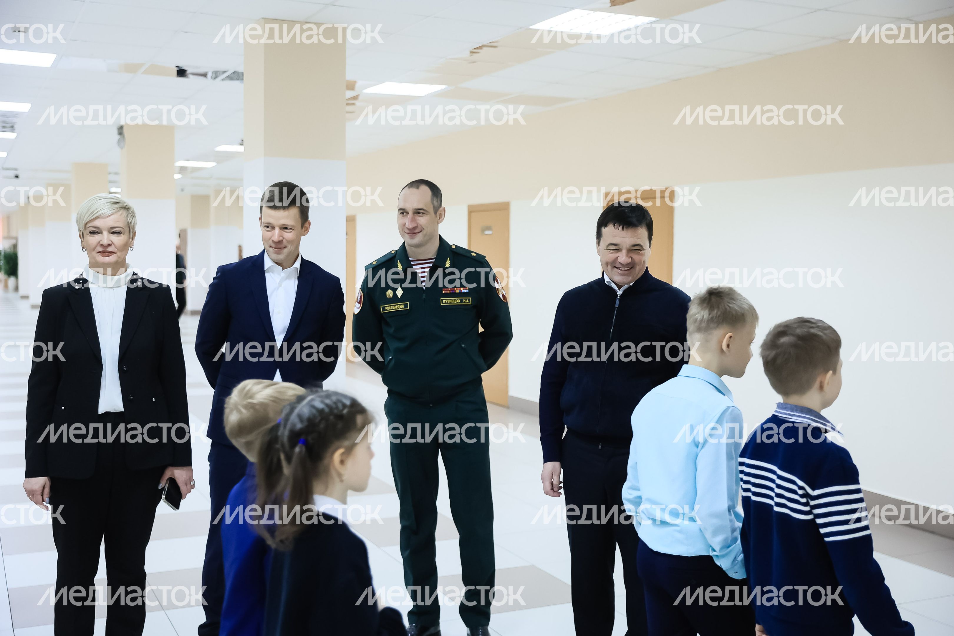Встреча Губернатора Подмосковья со школьниками из Балашихи, чьи близкие находятся в зоне СВО