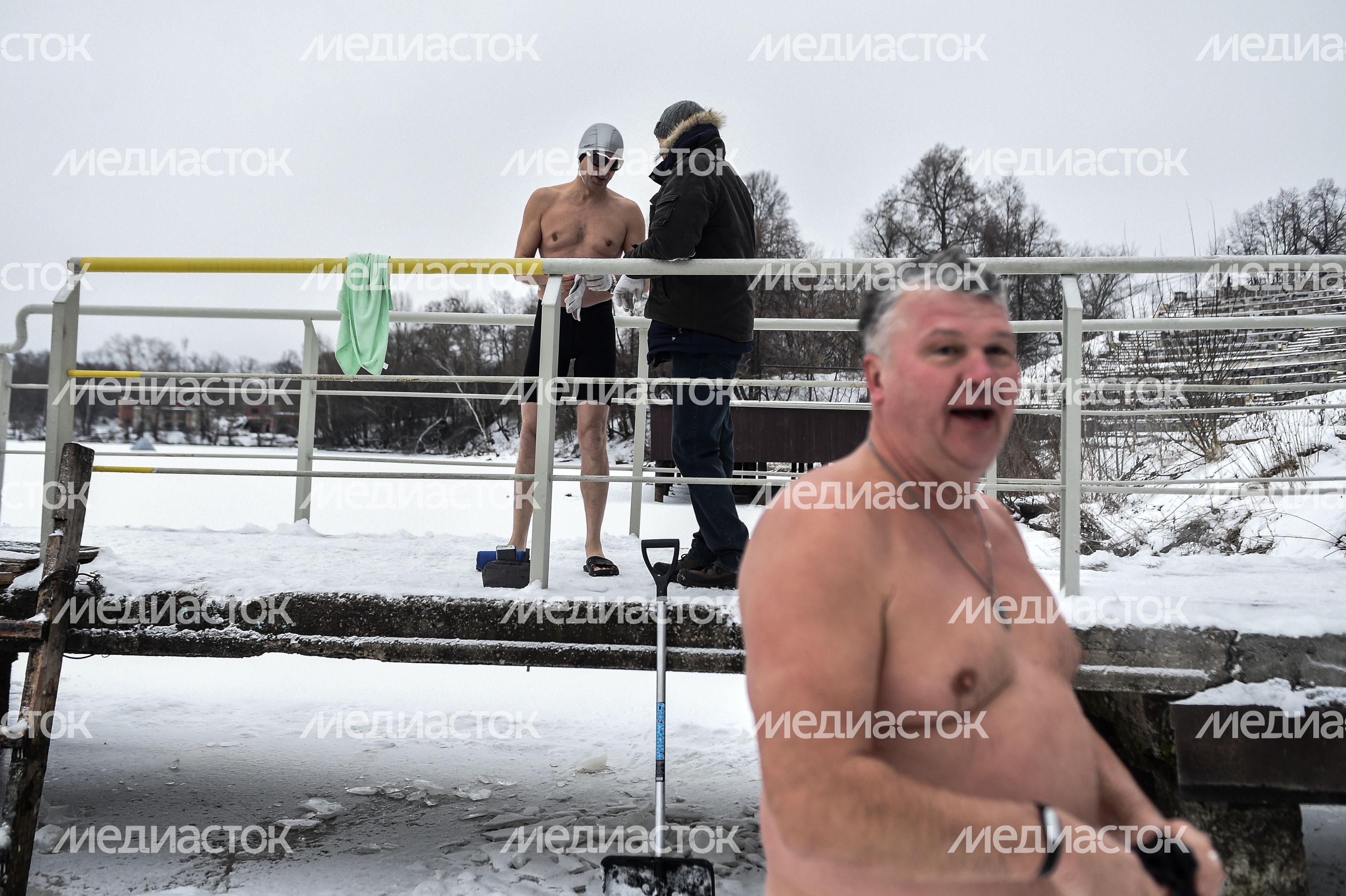 Купание моржей в Долгопрудном