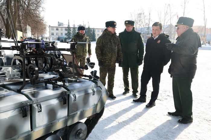 Андрей Воробьев поздравил военнослужащих 45-й отдельной гвардейской инженерной бригады