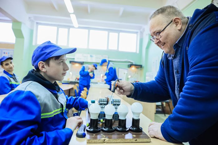 Посещение Губернатором Павлово-Посадского Техникума
