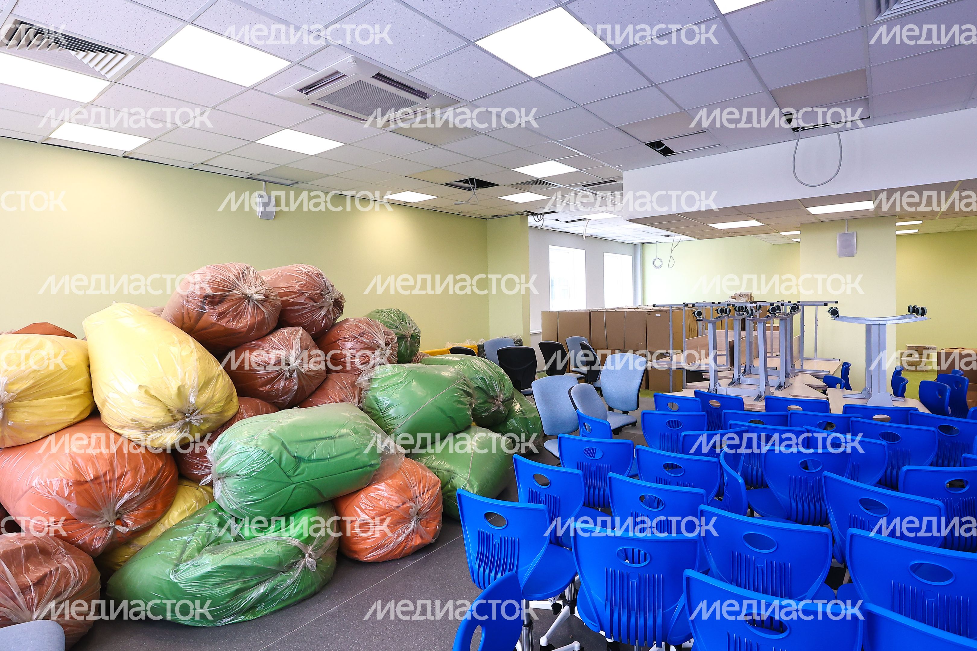 Проверка хода строительства школы в Тучкове Губернатором Подмосковья