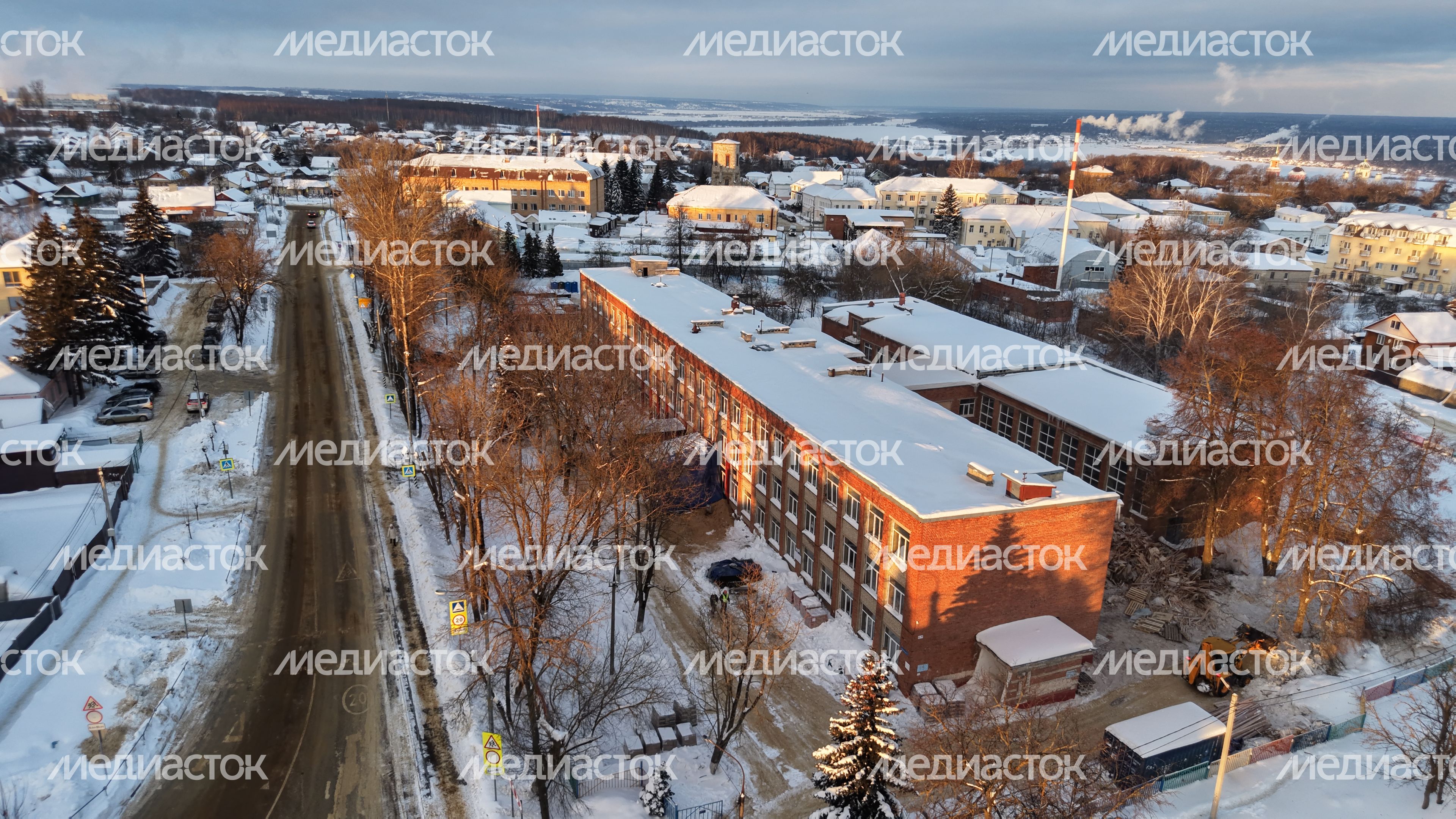 Продолжается капремонт каширской школы №1 им. Александра Выборнова Продолжается капремонт каширской школы №1 им. Александра Выборнова