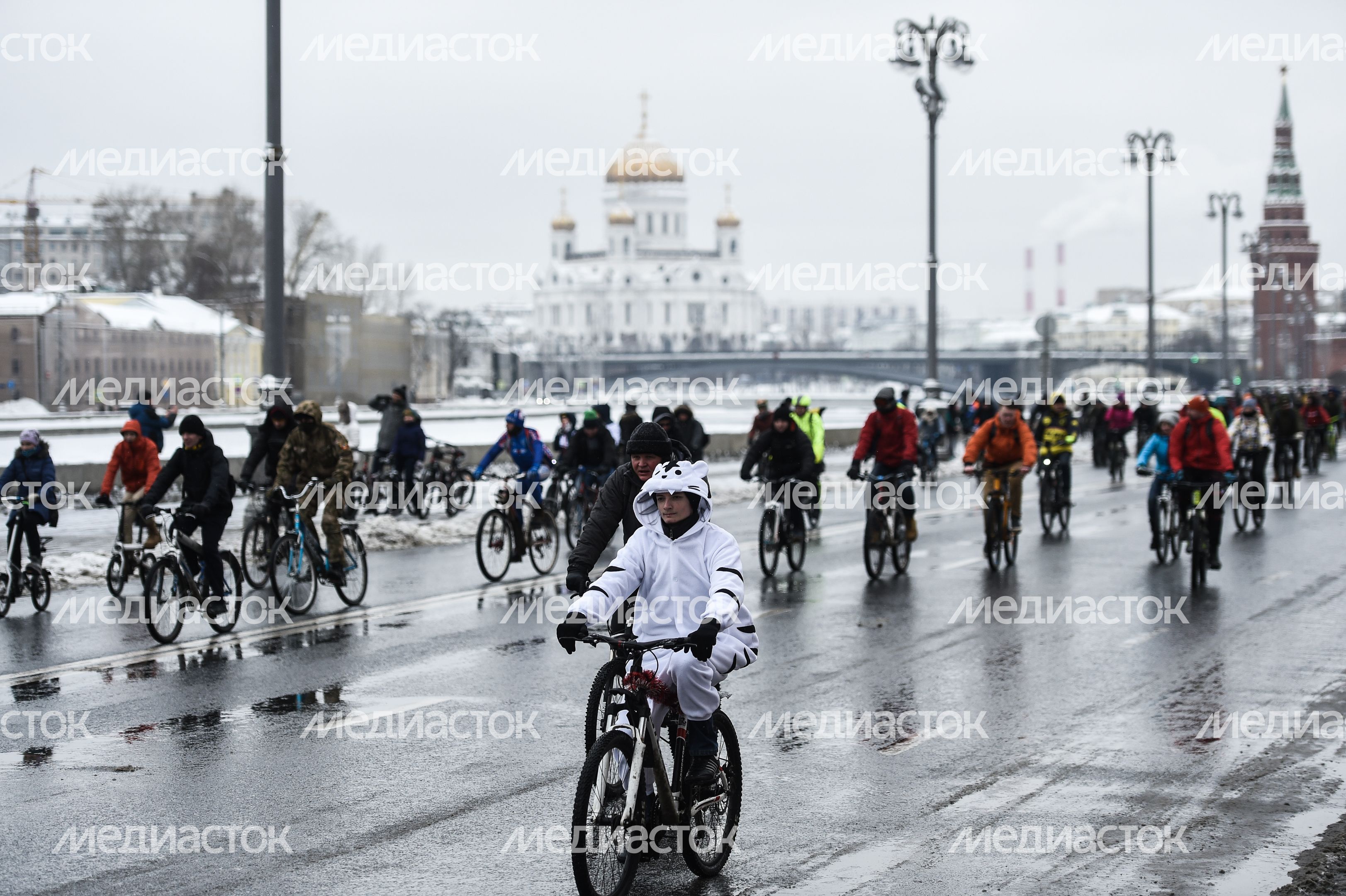 В Москве состоялся 4-й Зимний Велопарад