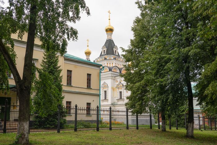 Летние виды города Дмитров в районе Советской площади