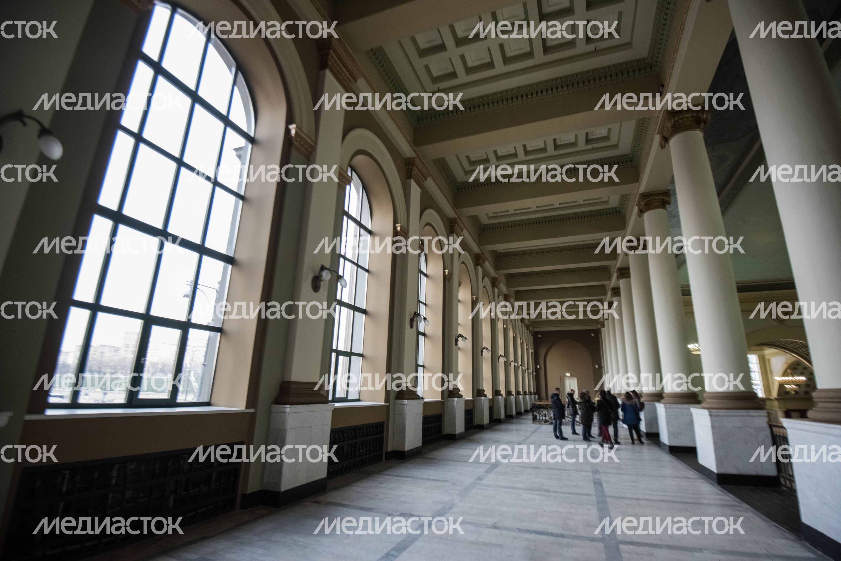 Киевский вокзал: дебаркадер Шухова и закрытая смотровая Москвы