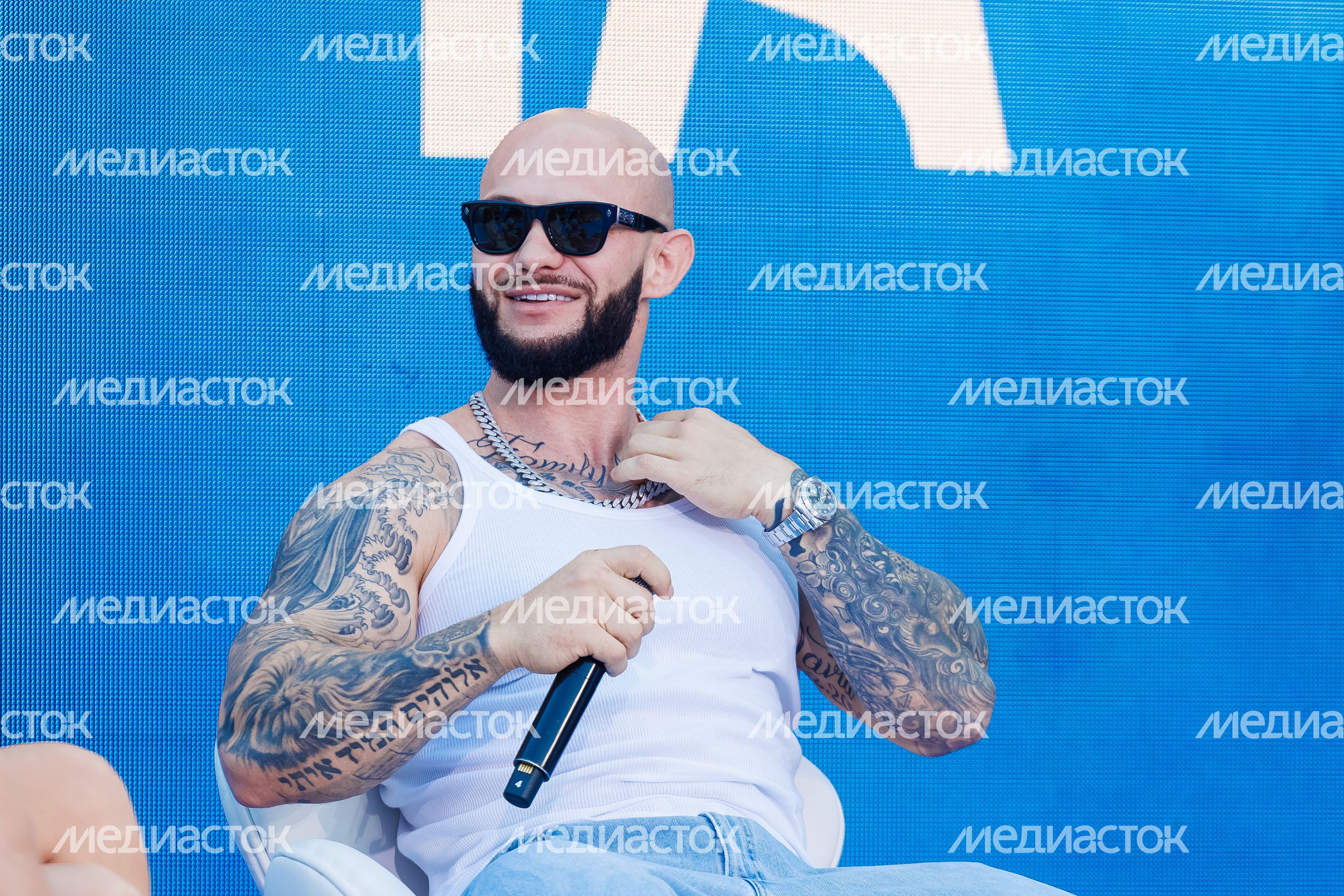 Рэпер Джиган на открытии VK Fest -2024 в московских "Лужниках" Рэпер Джиган на открытии VK Fest -2024 в московских "Лужниках"