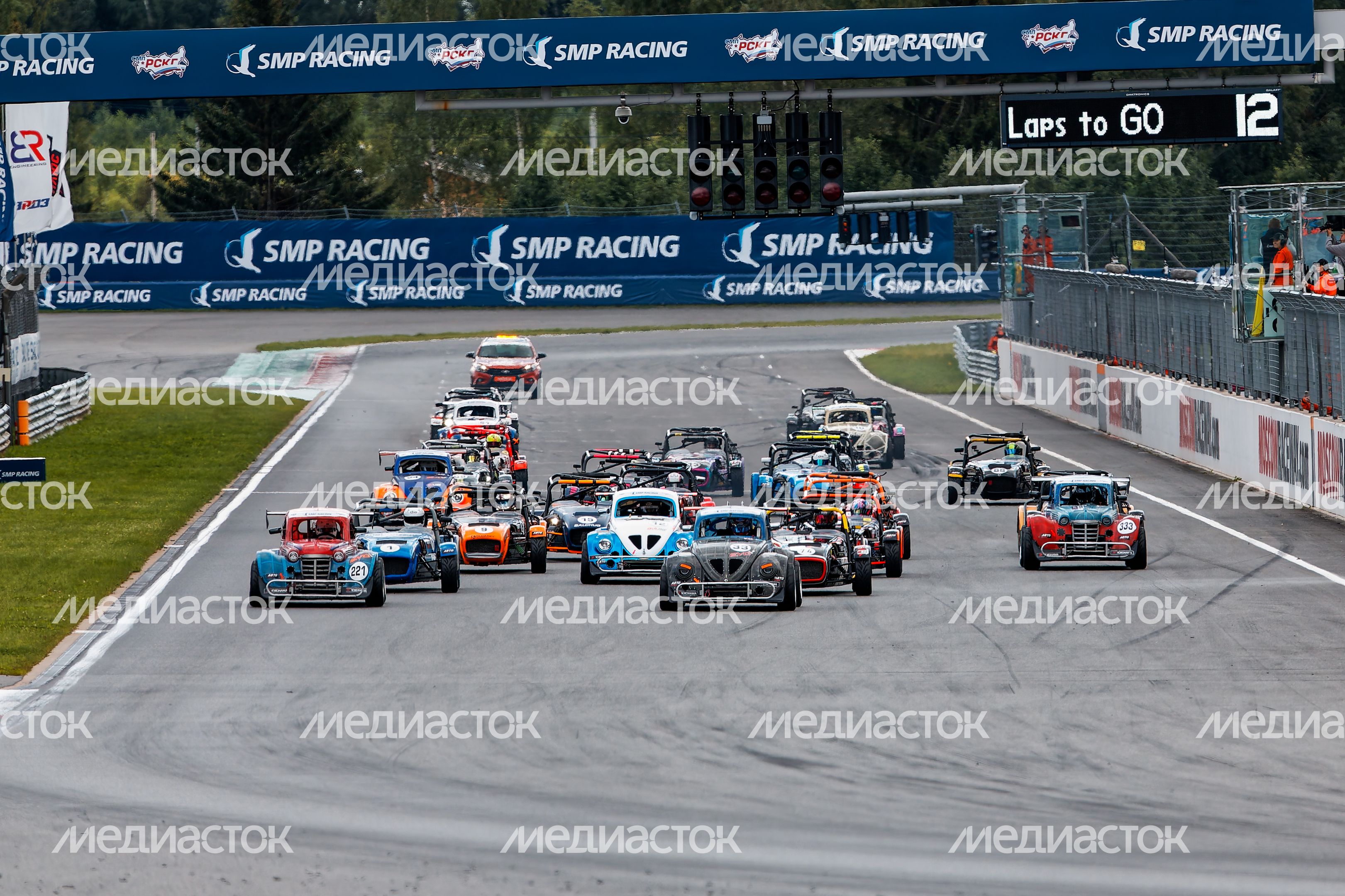 VI этап российской серии кольцевых гонок на автодроме Moscow Raceway