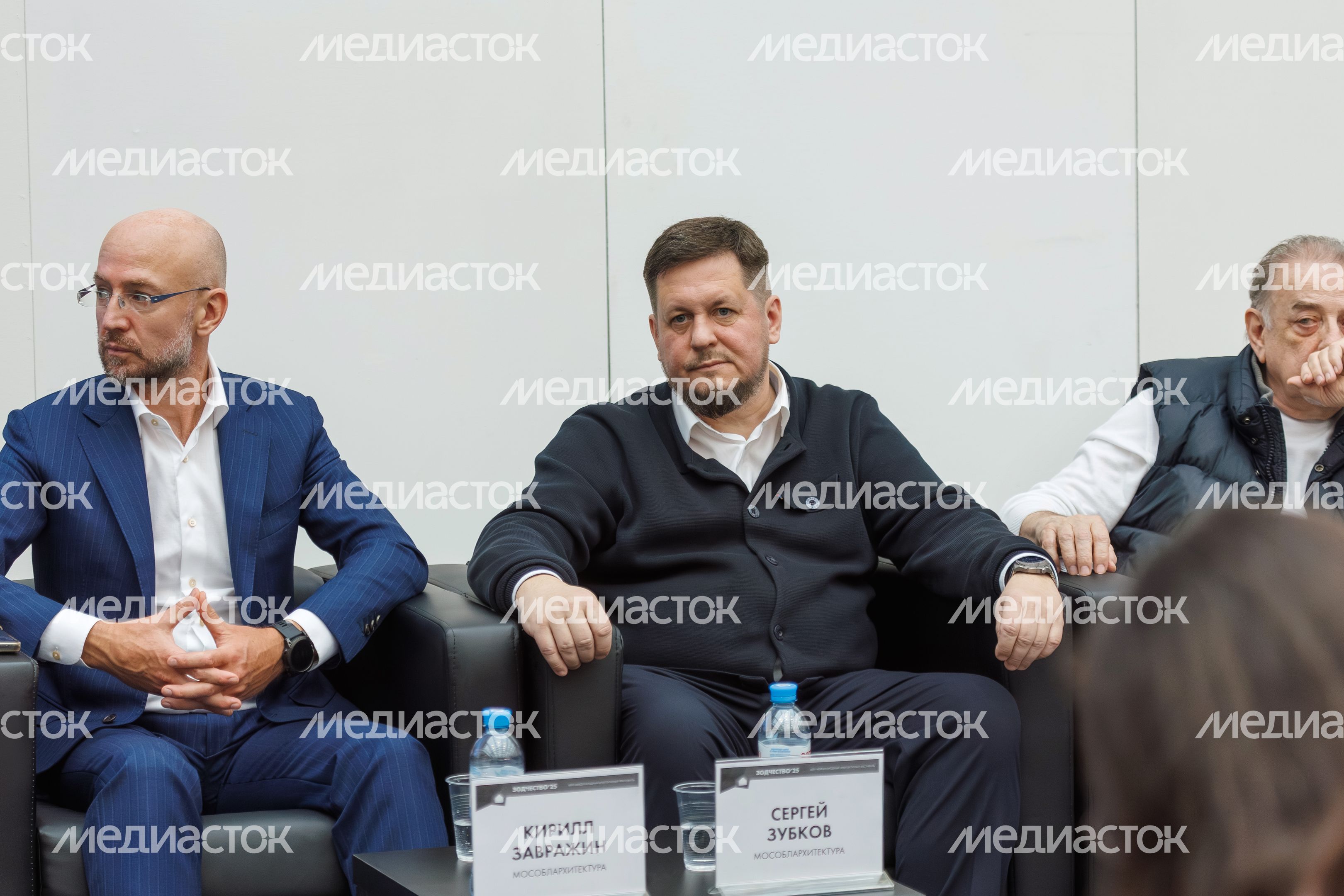 Начальник территориального управления по городскому округу Коломна, Луховицы и Зарайск Мособлархитектуры Сергей Зубков Начальник территориального управления по городскому округу Коломна, Луховицы и Зарайск Мособлархитектуры Сергей Зубков