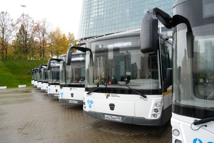В филиалы "Мострансавто" передана очередная партия автобусов ЛиАЗ-5292