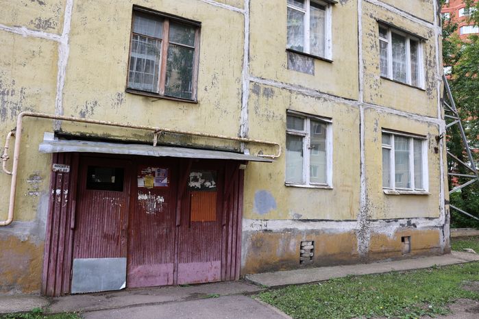 Аварийный дом №6 на ул. Набережная в Лыткарино