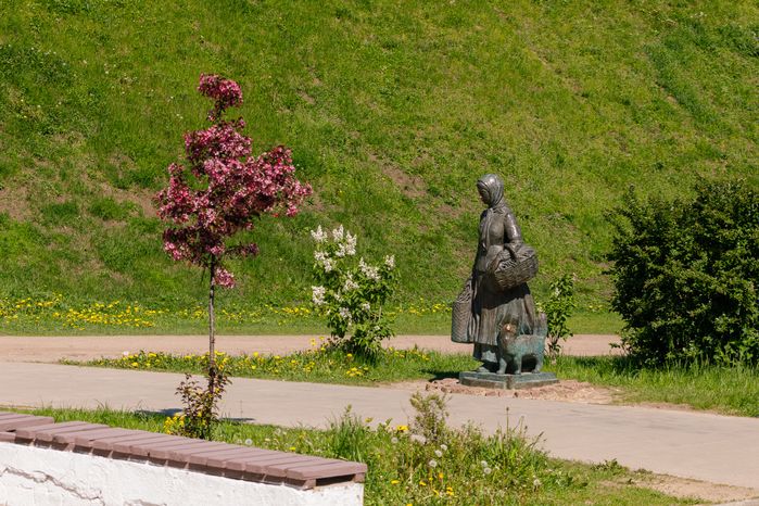 Ансамбль скульптур «Горожане» в Дмитрове