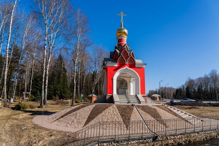 Часовня иконы Божией Матери «Живоносный источник» в Можайском округе у истока Москвы-реки