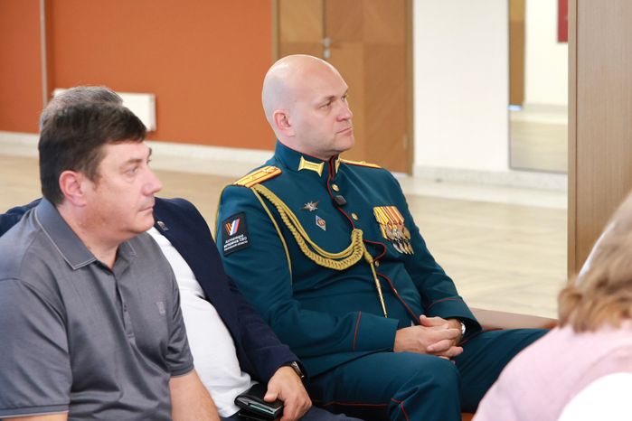 Жители округа Домодедово на встрече с губернатором Андреем Воробьевым в Городском дворце культуры «Мир»