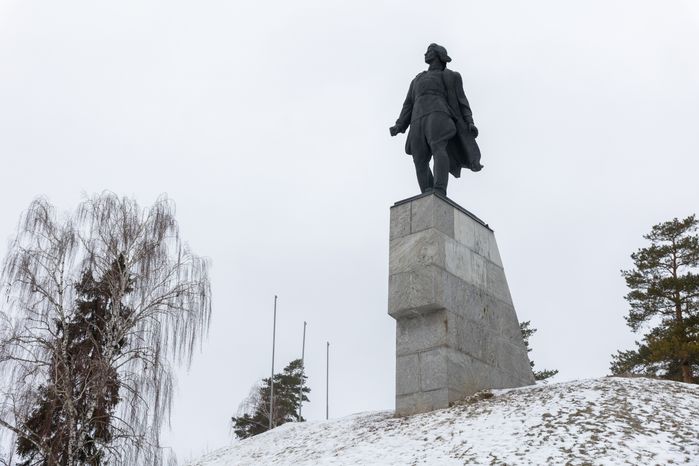Памятник В.В.Талалихину