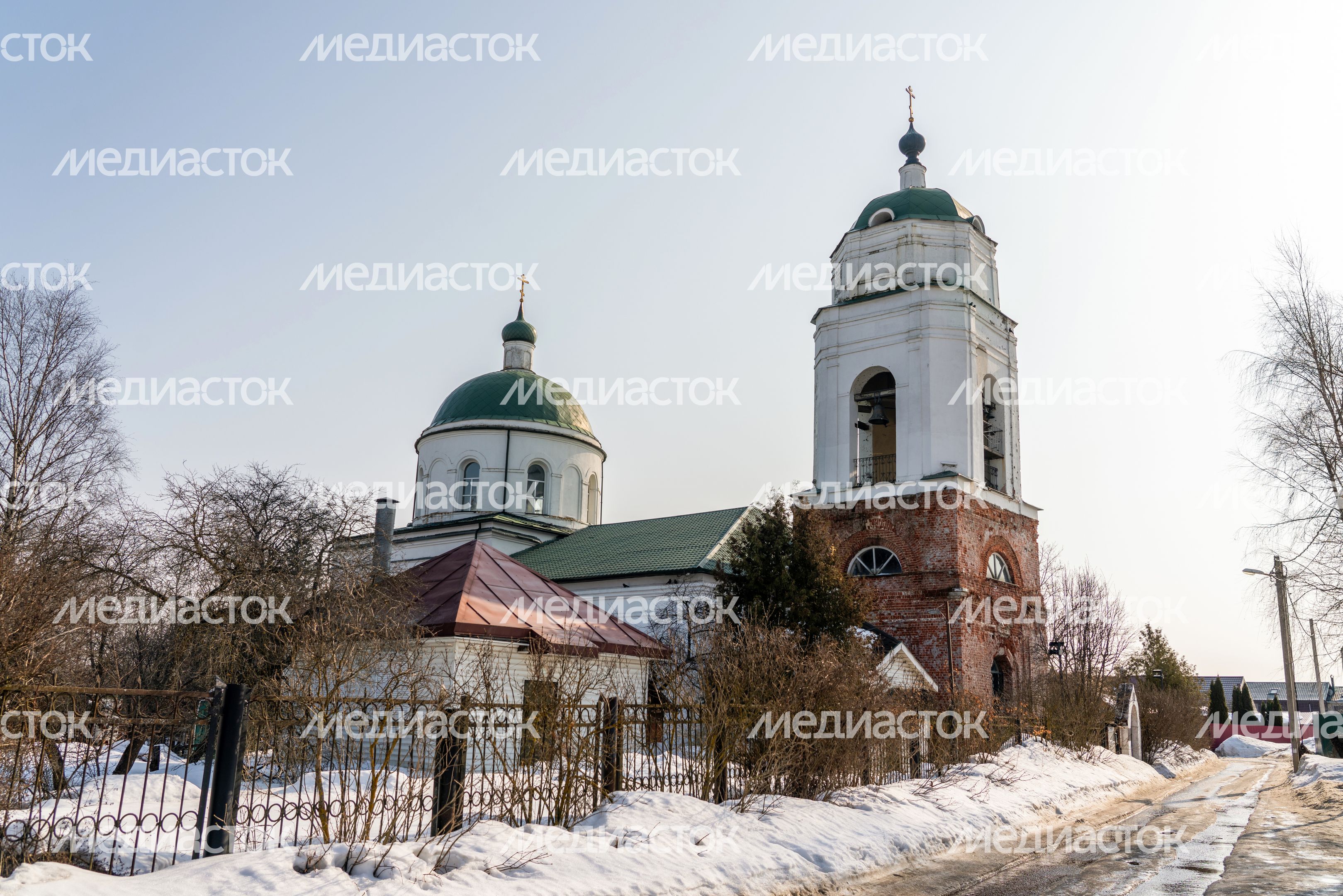 Церковь Троицы Живоначальной (Троицкий храм) в деревне Троице-Сельцо округа Мытищи Церковь Троицы Живоначальной (Троицкий храм) в деревне Троице-Сельцо округа Мытищи