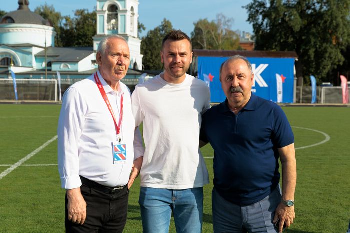 Олег Романцев, Валерий Газзаев и Игорь Акинфеев на гала-матче ЦСКА - «Спартак»