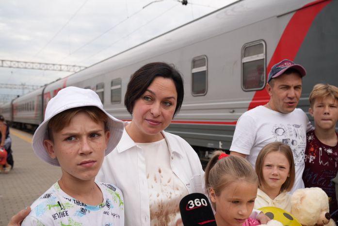 Семья из Подмосковья взяла под опеку 9 детей из ДНР