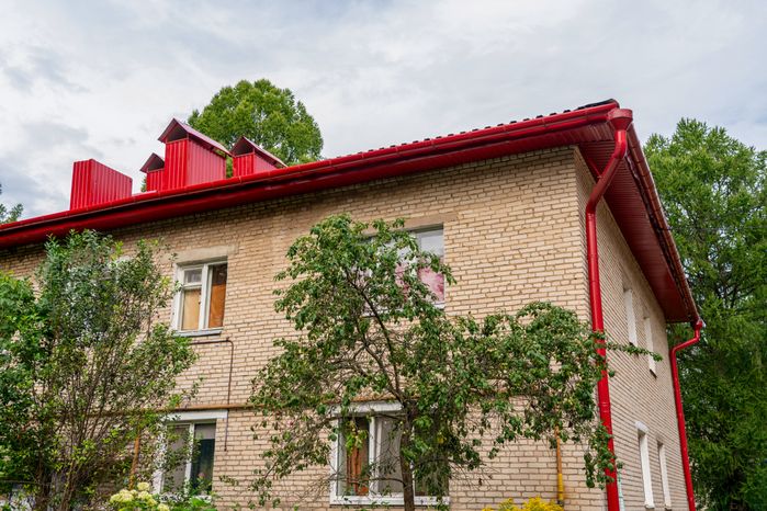 Капитальный ремонт кровли многоквартирного дома №6 в селе Новоникольское Талдомского округа