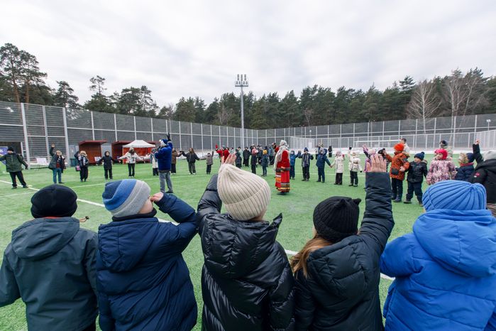 Спортивно-развлекательное мероприятие «Бегущие по снегу» в Кузьминском лесопарке в Котельниках