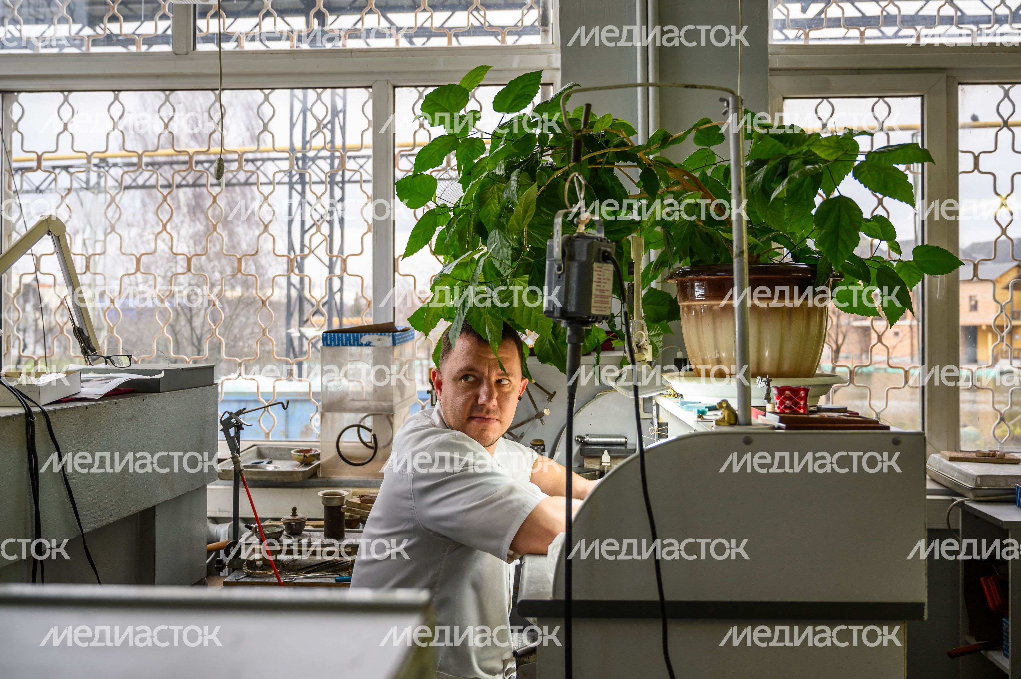 Церковные изделия для всех храмов Русской православной церкви делают на предприятии «Софрино» в Пушкинском округе Церковные изделия для всех храмов Русской православной церкви делают на предприятии «Софрино» в Пушкинском округе