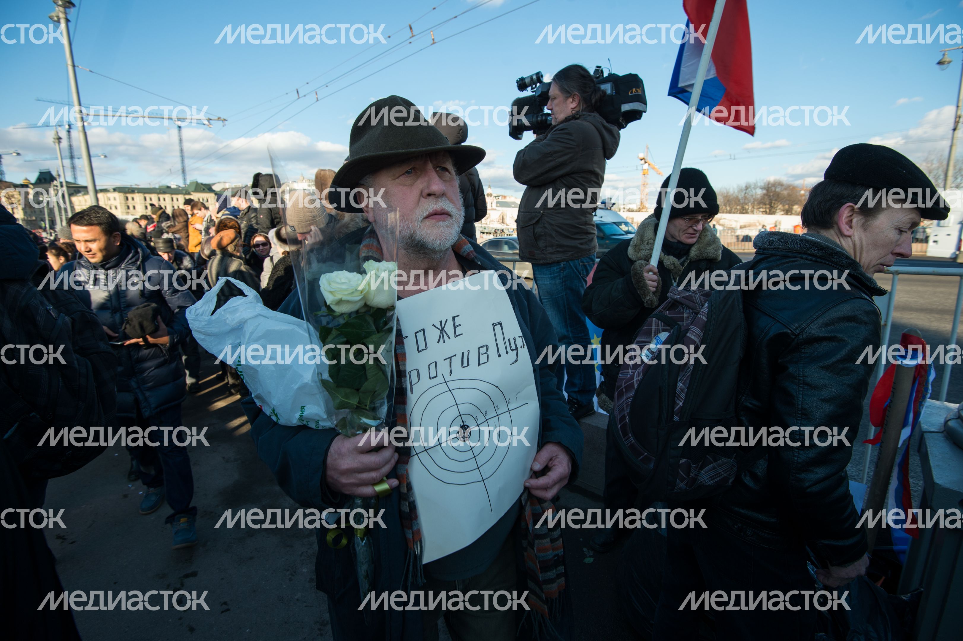 Марш памяти убитого политика Бориса Немцова в Москве Марш памяти убитого политика Бориса Немцова в Москве