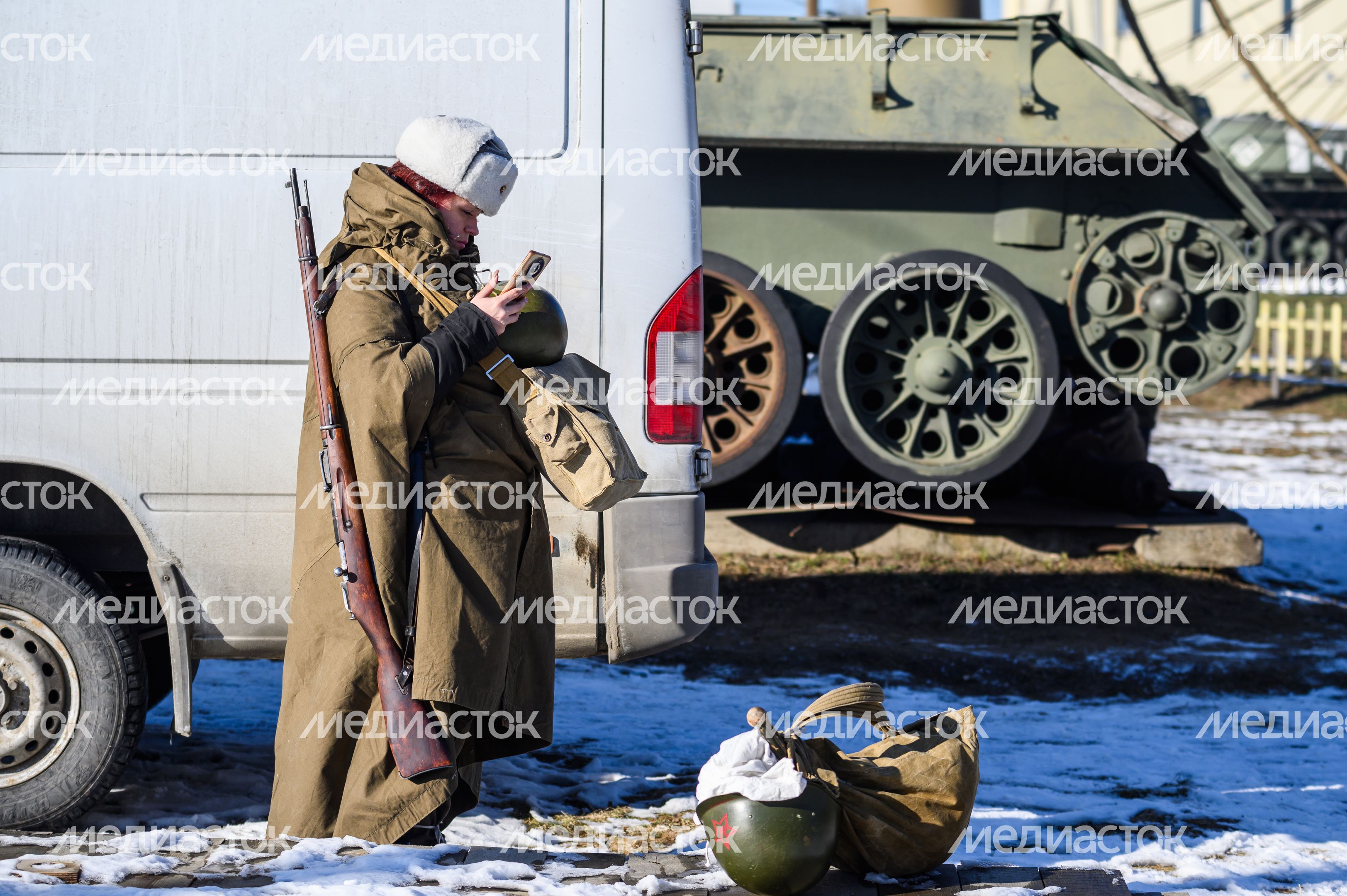 Военно-историческая реконструкция в музее танка Т-34 в Мытищах Военно-историческая реконструкция в музее танка Т-34 в Мытищах