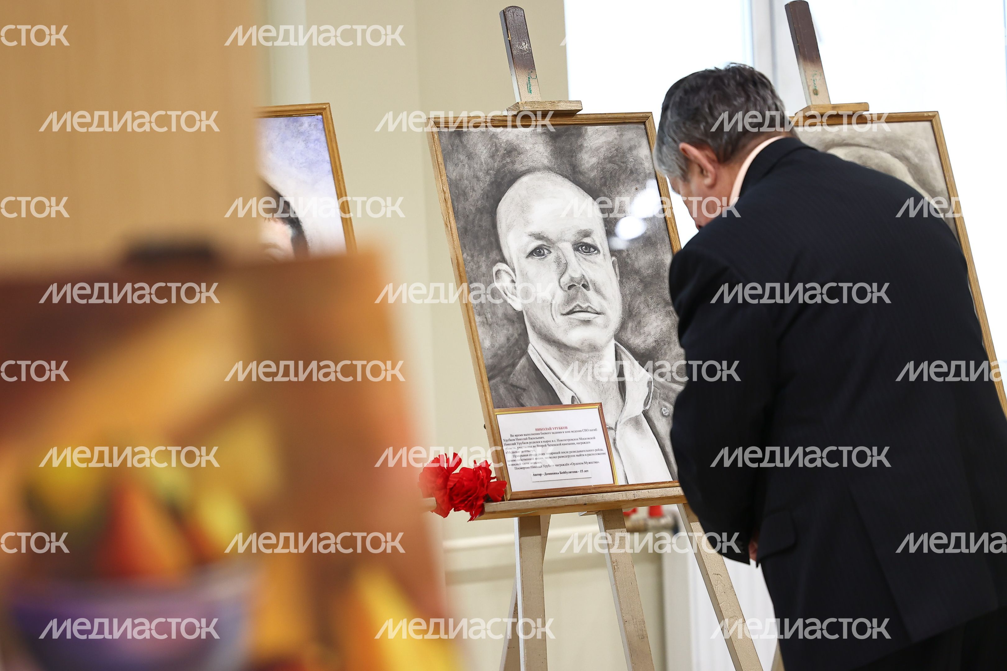 Проверка хода капремонта Центра культуры и творчества «Родники» в Волоколамске Губернатором Подмосковья