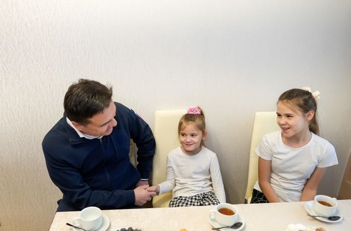 Андрей Воробьев навестил семью погибшего на СВО бойца