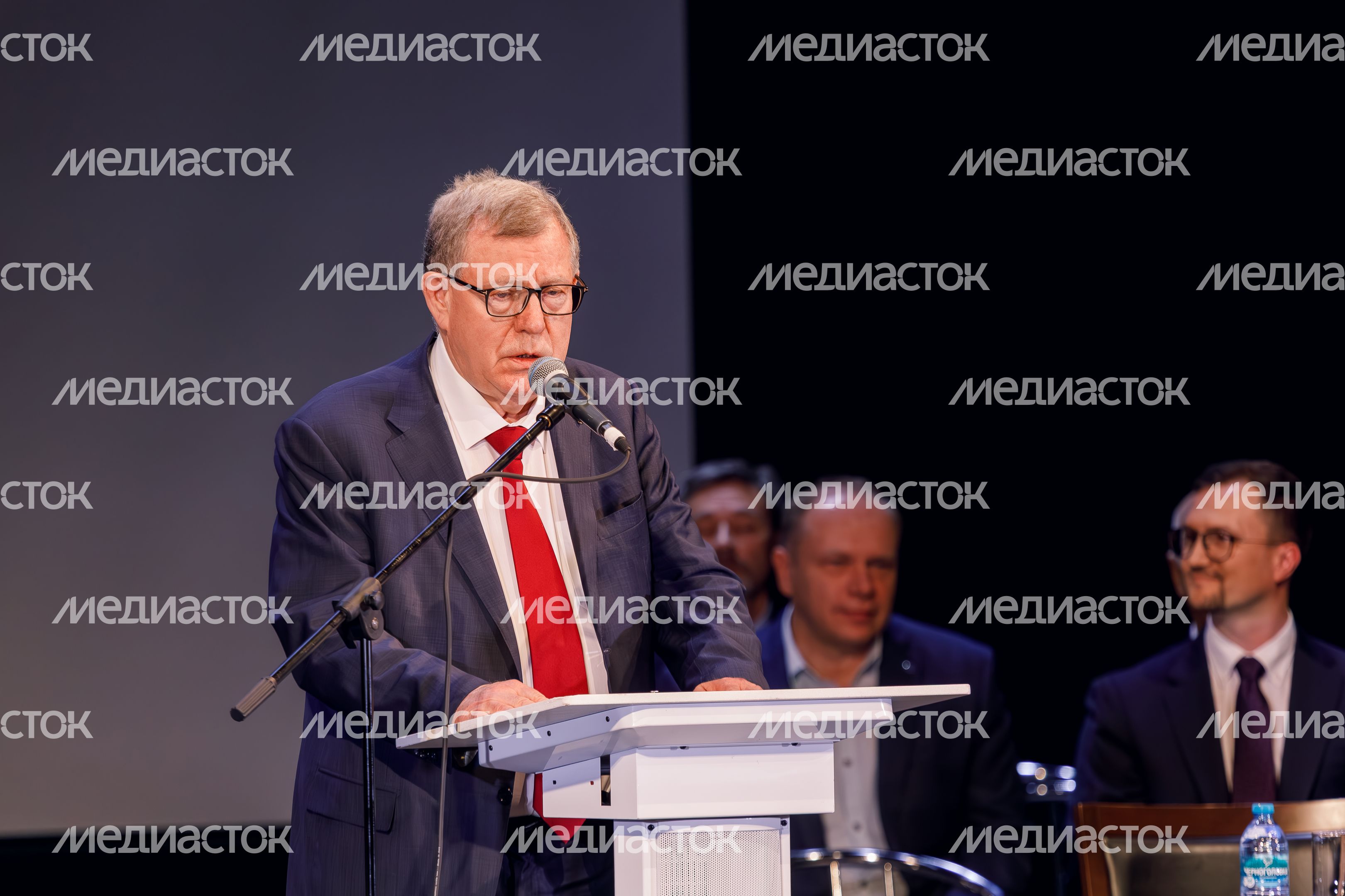 Торжественное собрание в честь возвращения космонавтов в Доме космонавтов Звездного городка Торжественное собрание в честь возвращения космонавтов в Доме космонавтов Звездного городка