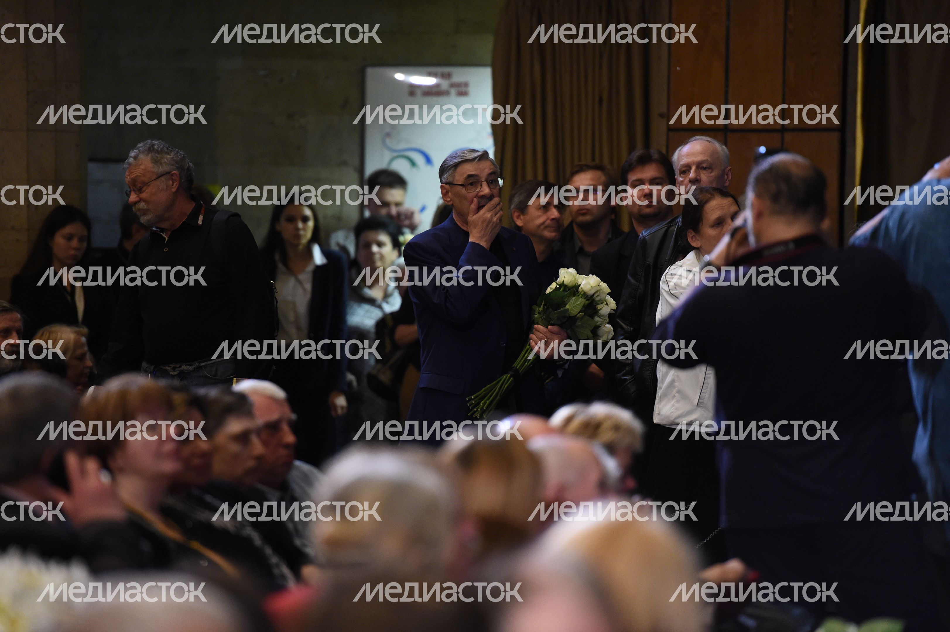 Прощание с актером Алексеем Баталовым в Доме кино в Москве