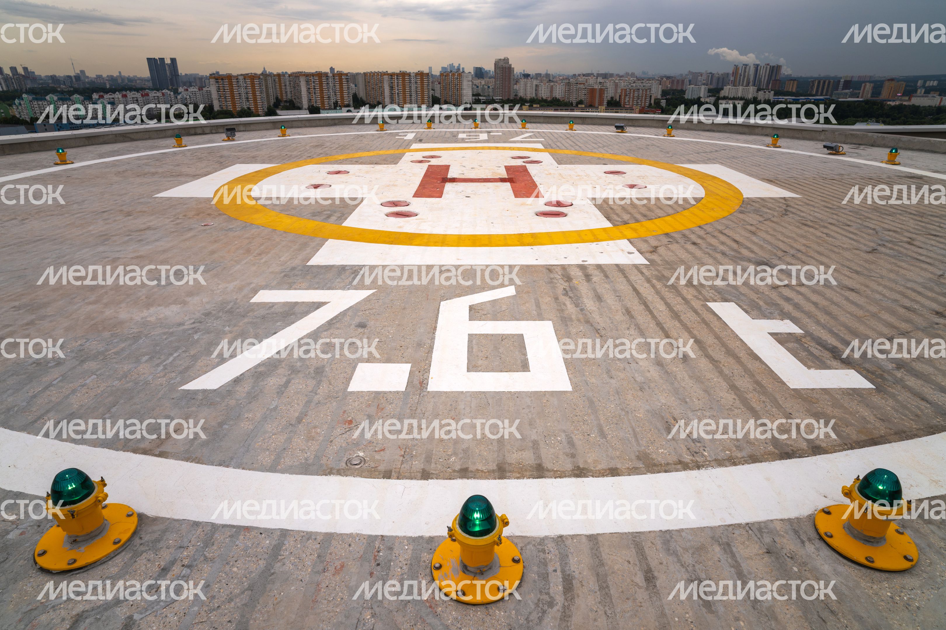 Вертолетная площадка для санитарной авиации в Детском клиническом центре им. Л.М. Рошаля в Красногорске Вертолетная площадка для санитарной авиации в Детском клиническом центре им. Л.М. Рошаля в Красногорске