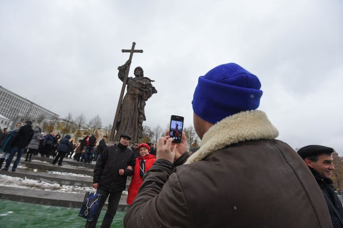 Памятник князю Владимиру в Москве