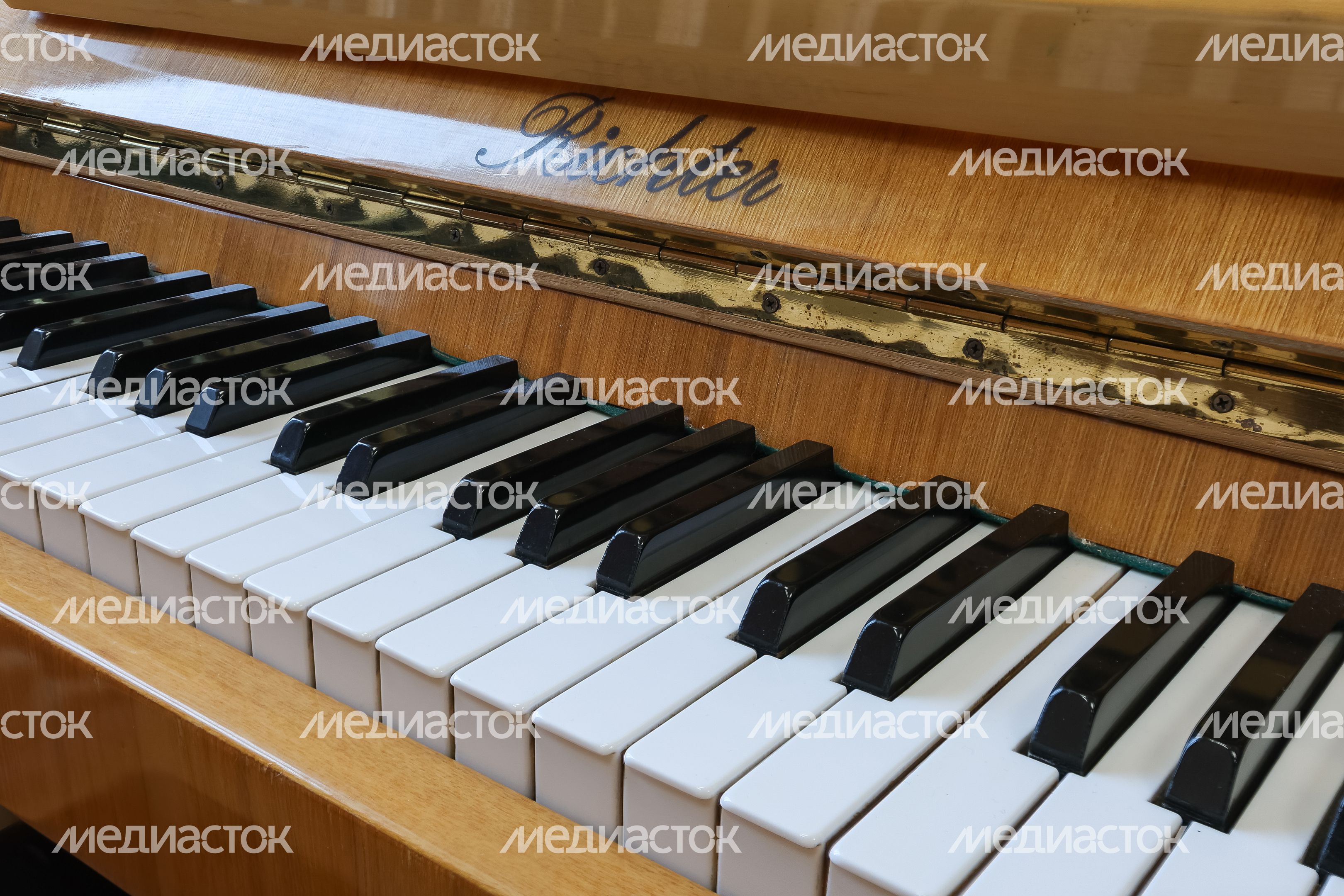 Фортепиано в Бронницкой Детской школе искусств после капитального ремонта
